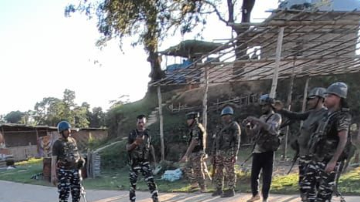 मणिपुर: असम राइफल और CRPF ने मार गिराए 10 उपद्रवी, सुरक्षाबलों का एक जवान घायल