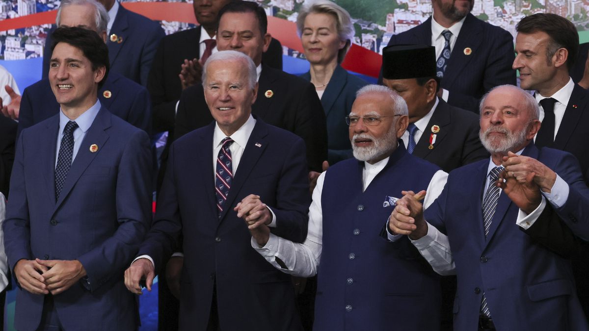 AVPGanga: When US President Stood Next to Canada and Indias PM at G-20, Biden Gives More Preference to Modi