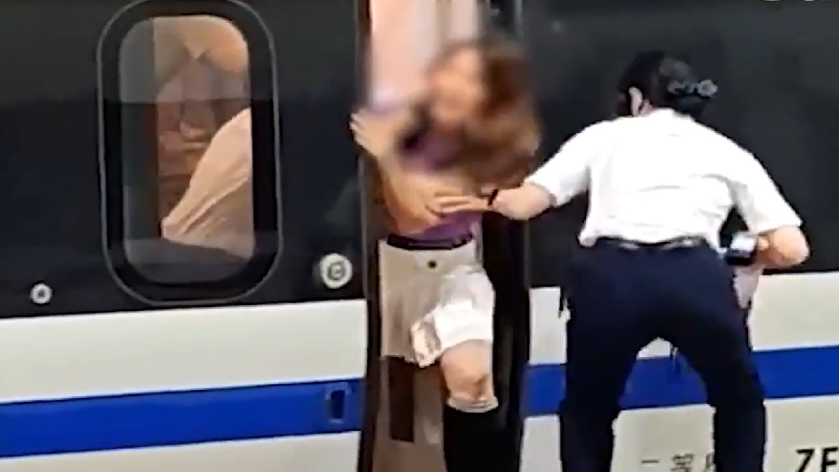 महिला ने अपने दोस्तों के लिए जमकर किया हंगामा, मचाया उत्पात; रोक दी हाई-स्पीड ट्रेन