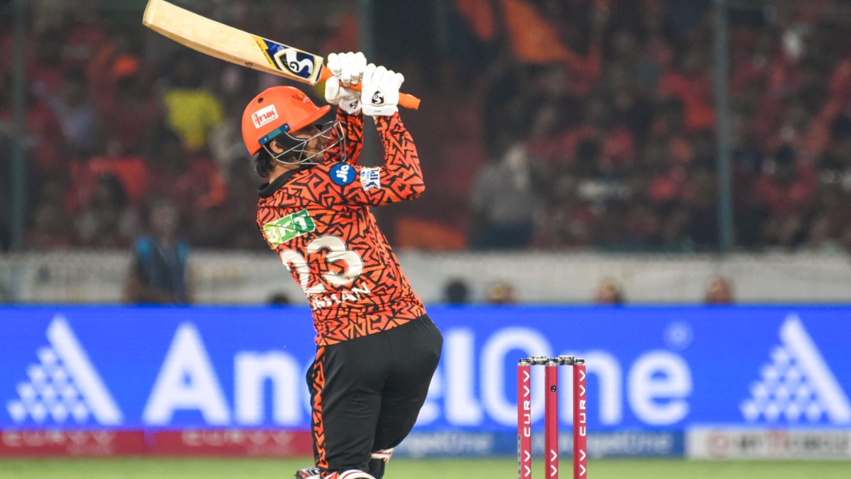 हैदराबाद की हार का सबसे बड़ा विलेन बना ये खिलाड़ी, इस बार तो हद ही पार कर दी