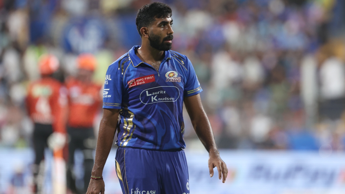 जसप्रीत बुमराह ने पूरा किया टी20 में अपना खास तिहरा शतक, बने ऐसा करने वाले सबसे तेज भारतीय खिलाड़ी