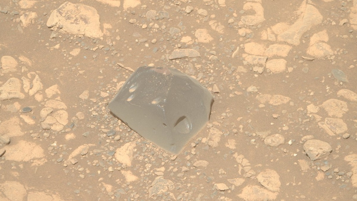 मंगल ग्रह पर मिली रहस्यमयी खोपड़ी जैसी चट्टान, NASA के वैज्ञानिक भी हो गए हैरान