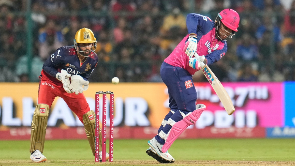 RCB vs RR Ka Match Kaun Jeeta: राजस्थान ने फिर से गंवाया जीता हुआ मुकाबला, आरसीबी ने दर्ज की 11 रनों से जीत