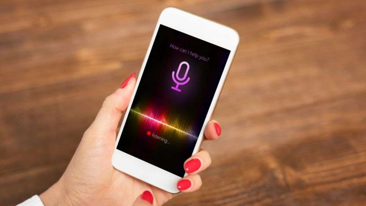 स्मार्टफोन सुन रहा है आपकी सभी पर्सनल बातें, तुरंत बदल दें फोन की ये सेटिंग