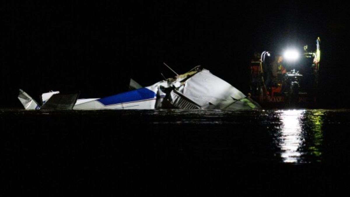 अमेरिका में विमान दुर्घटनाओं का नहीं थम रहा सिलसिला, इलिनॉयस प्लेन हादसे में 4 लोगों की मौत