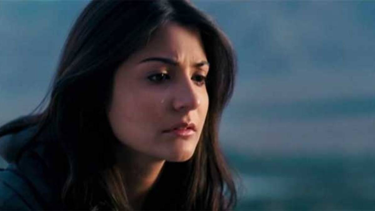 'उसे क्यों, डेब्यू तो मेरा है...' जब आमिर खान की हीरोइन को मिला अवॉर्ड, टूट गईं अनुष्का, फिर भी बजाई ताली