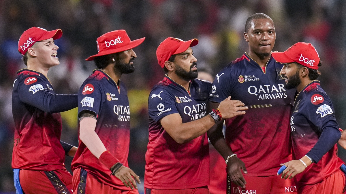 सांसें रोक देने वाले मैच में RCB ने CSK को हराकर रचा नया इतिहास, पहली बार किया ऐसा कारनामा