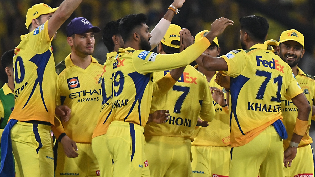 तीन ओवर में लुटाए 65 रन, CSK के बॉलर ने पानी की तरह बहाए रन; बनाया बेहद घटिया रिकॉर्ड