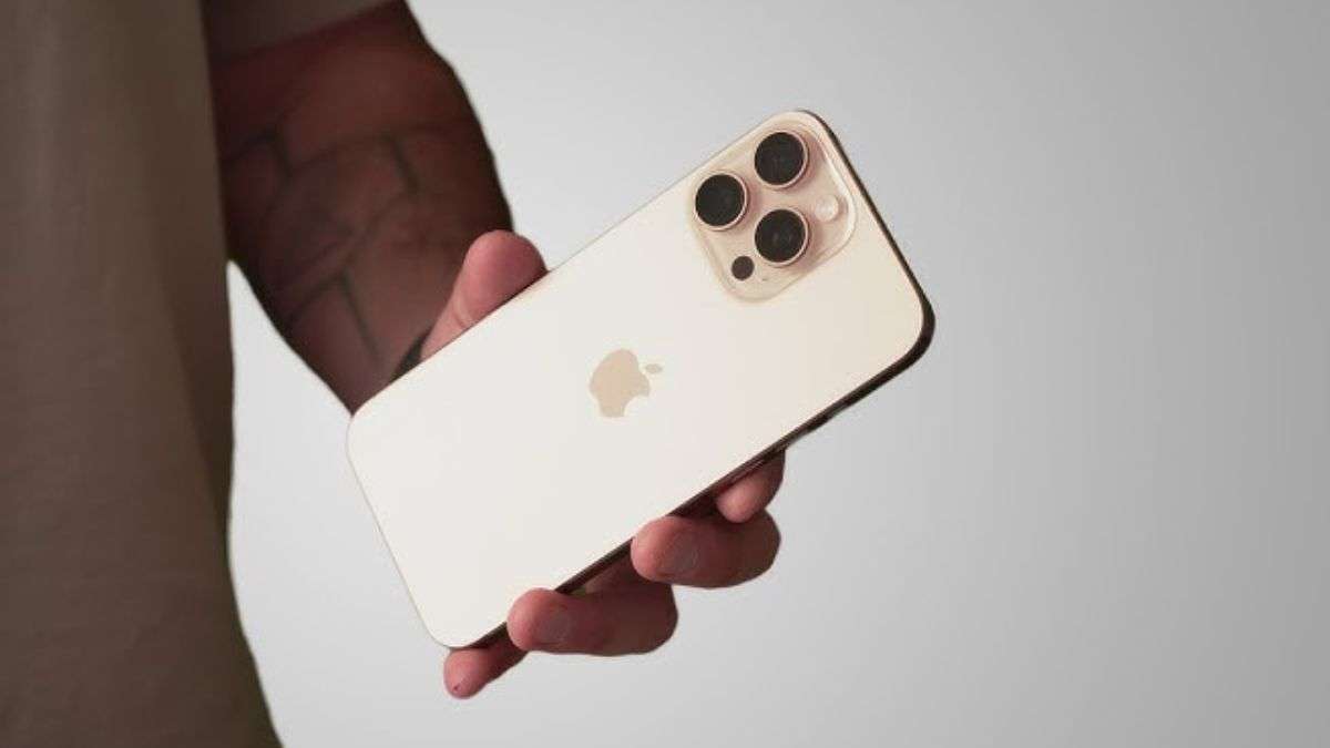 Flipkart: iPhone 15 में फिर हुआ Price cut, 25 हजार रुपये में घर लाने का है मौका