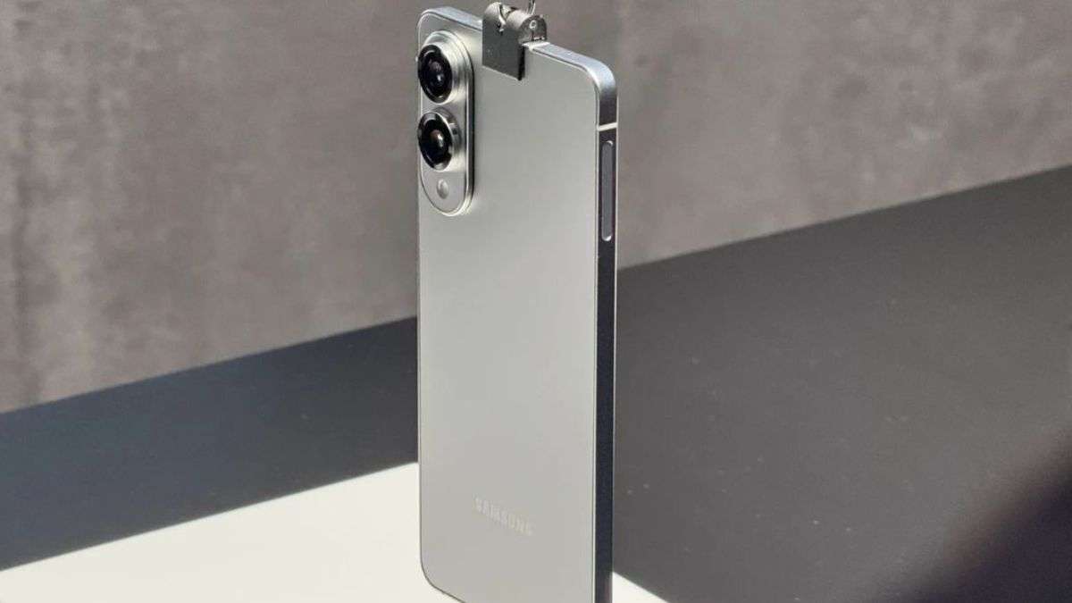 200MP कैमरे वाला Samsung Galaxy S25 Edge इस दिन भारत में होने जा रहा है लॉन्च, जानें कीमत और फीचर्स