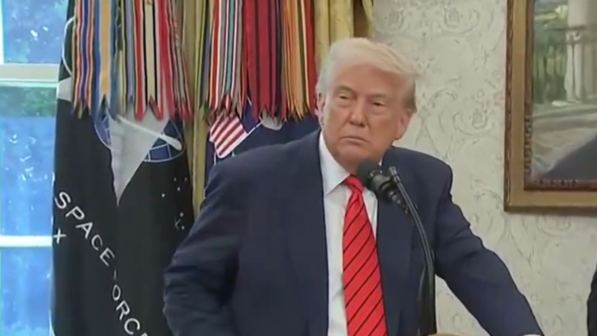 भारत ने पाकिस्तान में आतंकी ठिकानों पर किया हमला तो सामने आई अमेरिकी राष्ट्रपति ट्रंप की पहली प्रतिक्रिया