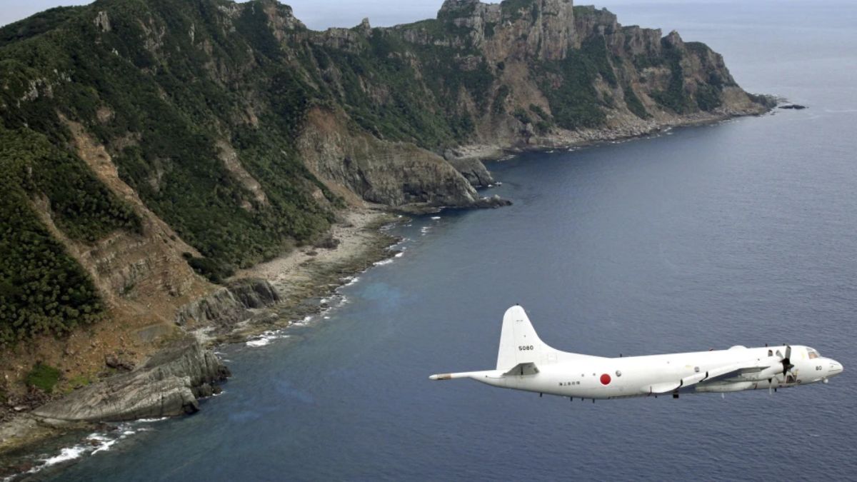 जापान के हवाई क्षेत्र में घुसा चीन का हेलीकॉप्टर, टोक्यो ने लड़ाकू विमान पीछे लगाकर दौड़ाया