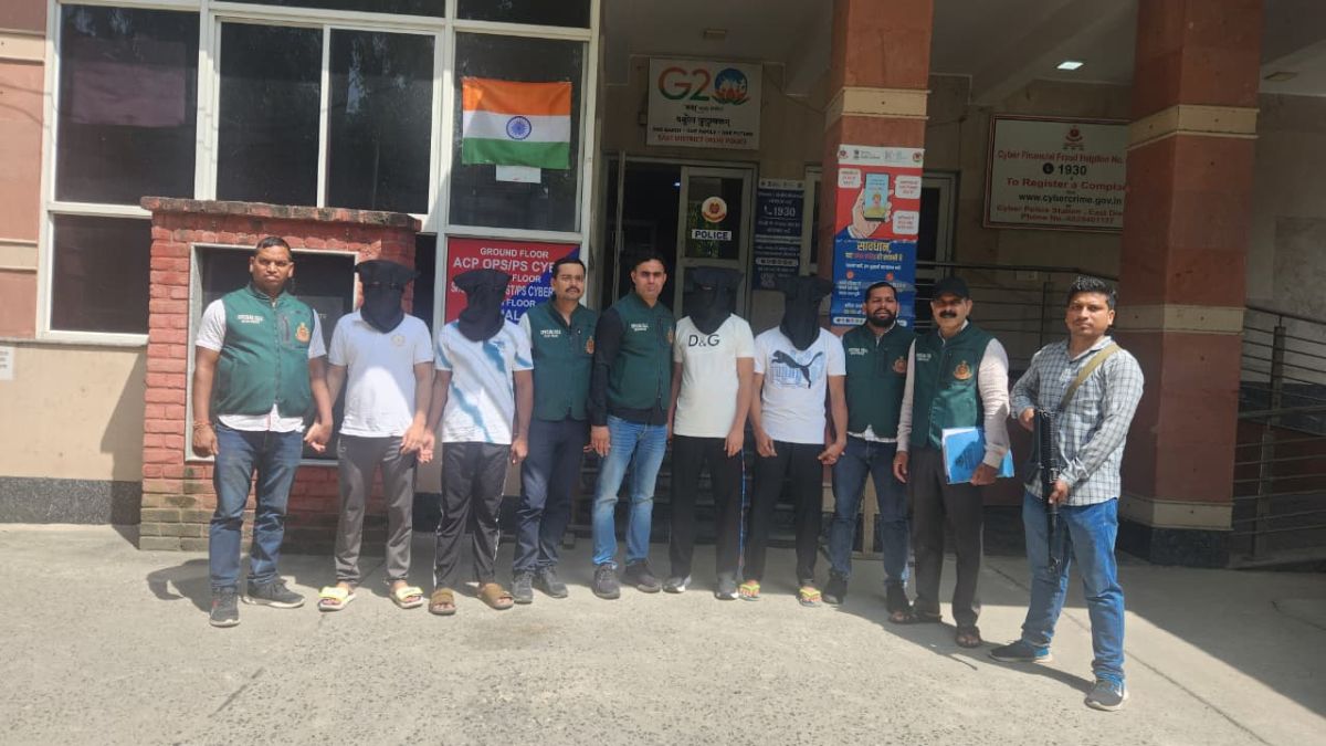 दिल्ली पुलिस का बड़ा ऑपरेशन, कुख्यात बड्डा गैंग का सरगना कादिर उर्फ बड्डा अरेस्ट; भारी संख्या में हथियार बरामद