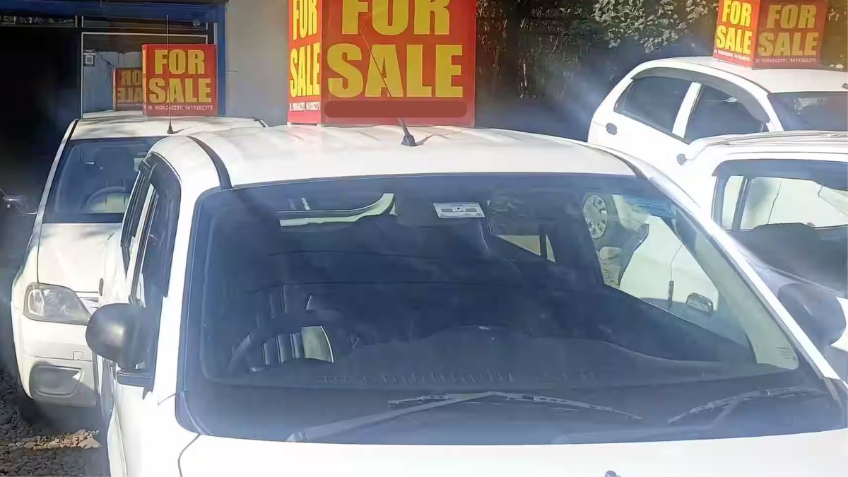 पुरानी कारों की सेल वैल्यू कैसे पता करें? क्या कहते हैं ऑटो मार्केट एक्सपर्ट, अपनी गाड़ी बेचने से पहले जान लें ये अहम बातें