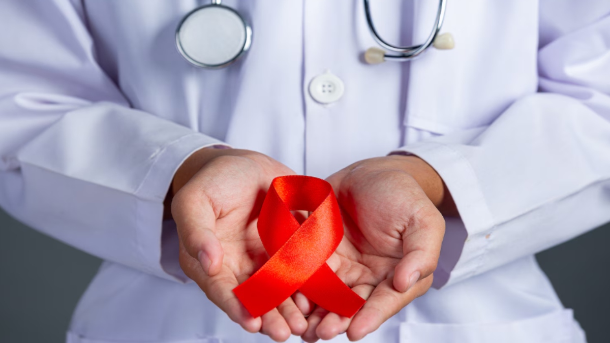 कराने आए थैलेसीमिया का इलाज और 6 बच्चे हो गए HIV संक्रमित, सरकार का बड़ा एक्शन, ब्लड बैंक इंचार्ज समेत 3 सस्पेंड