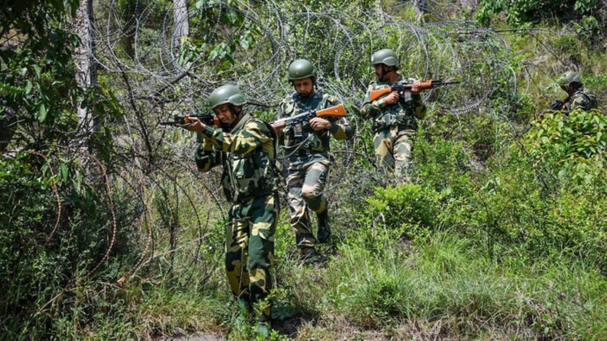 जम्मू-कश्मीर के उधमपुर में घर से भोजन लेकर फरार हुए दो आतंकवादी, सेना ने शुरू किया सर्च ऑपरेशन