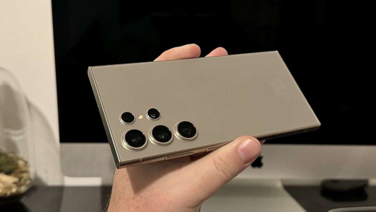 Samsung Galaxy S25 Ultra में अब तक का सबसे बड़ा प्राइस कट, 60000 रुपये सस्ते में लाएं घर