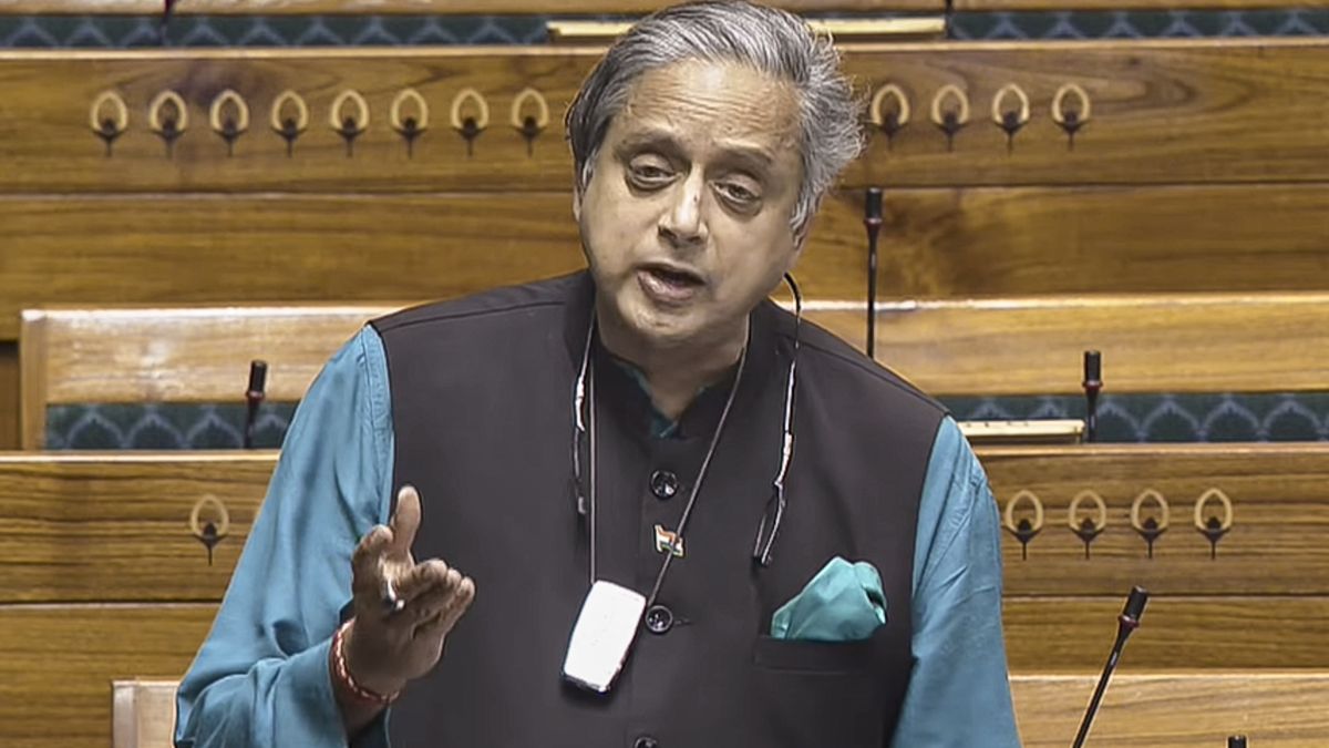 'बांग्लादेश के इतिहास में ऐसा तो कभी नहीं हुआ...' थरूर के पैनल ने भारत को इस बात के लिए चेताया