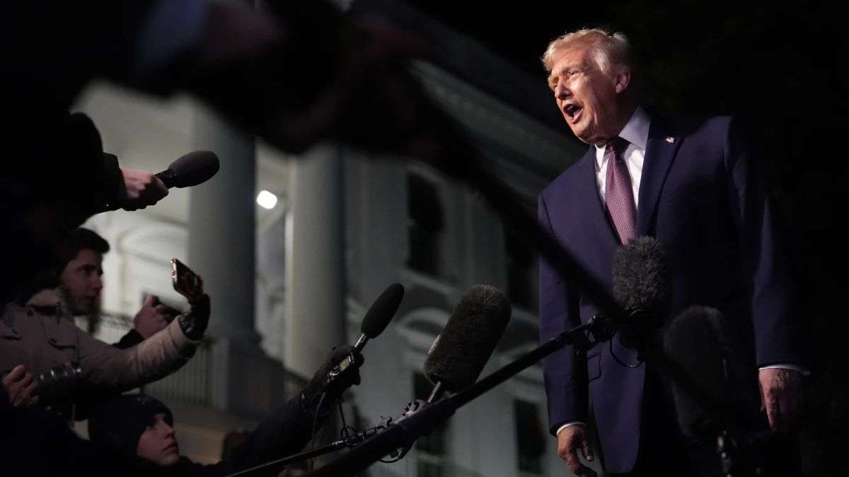 'क्या रूसी टैंकर जब्त करने के बाद पुतिन से बात हुई?' पत्रकारों के सवाल पर आनाकानी करने लगे ट्रंप