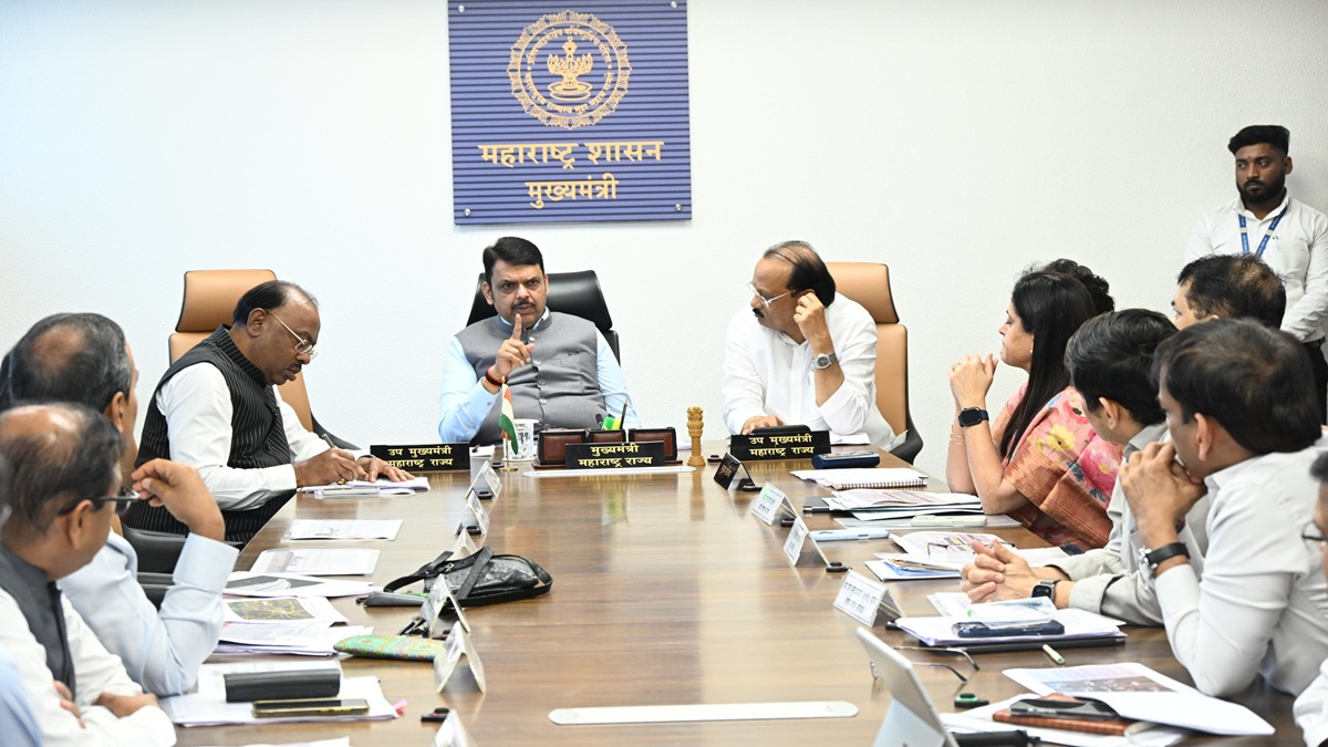 फडणवीस सरकार ने लगाई फैसलों की झड़ी, इन प्रोजेक्ट्स को दी मंजूरी, बैठक में नहीं पहुंचे शिंदे; खाली पड़ी रही कुर्सी