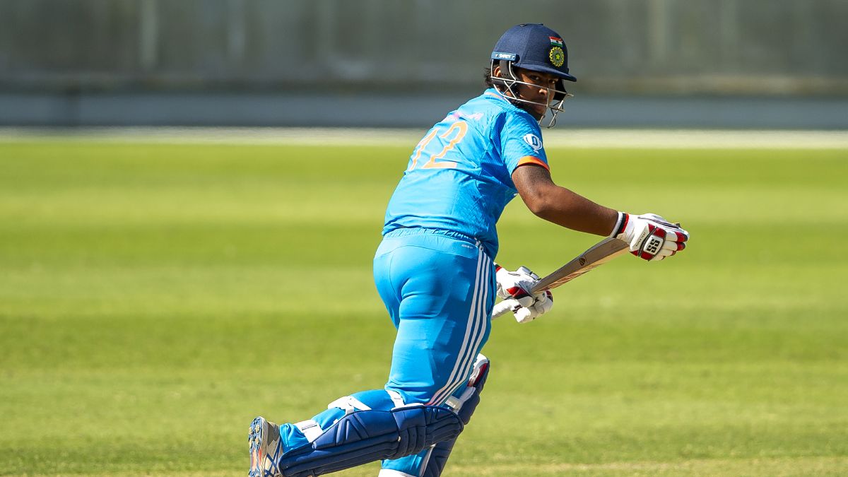 IND U19 vs SA U19 Live Score: टीम इंडिया की बल्लेबाजी जारी, वैभव सूर्यवंशी सस्ते में हुए आउट