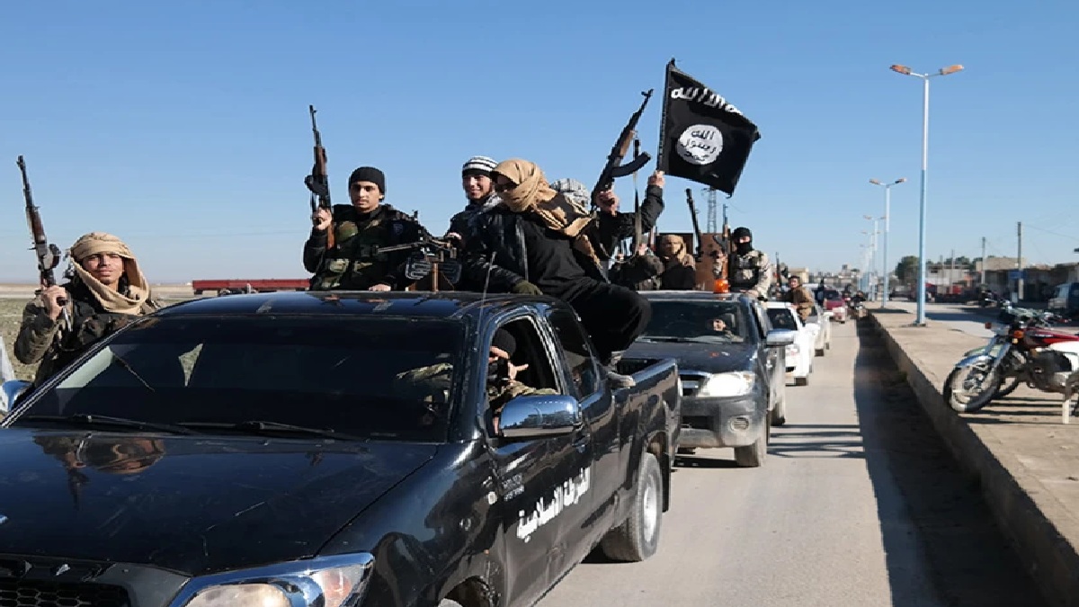 खतरे की घंटी! तेजी पैर पसार रहा आतंकी संगठन अल-कायदा; 50 गुना ज्यादा बढ़ी संख्या