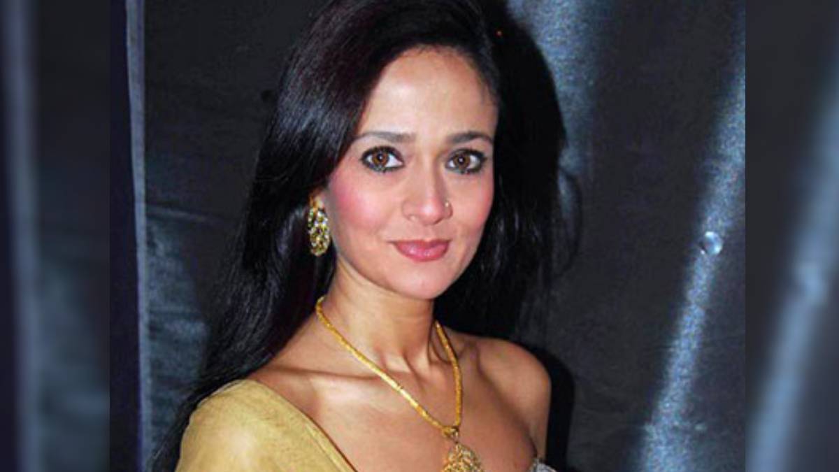 कहां गुम हो गई'लेफ्ट राइट लेफ्ट' की कैप्टन शालिनी? 18 साल पहले छोड़ी एक्टिंग, अब कार्ड देखकर बताती हैं भविष्य