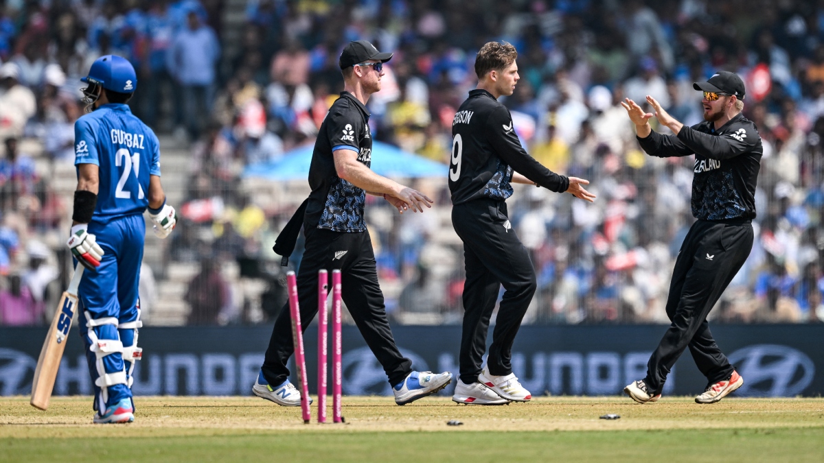 T20 वर्ल्ड कप के बीच आई बड़ी खबर, टूर्नामेंट के बीच अचानक घर लौटा धाकड़ कीवी गेंदबाज