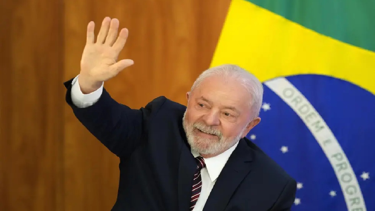 ब्राजील के राष्ट्रपति लुइज इनासियो लूला दा सिल्वा पहुंचे भारत, AI समिट में होंगे शामिल