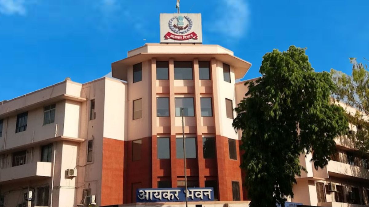 ₹50 लाख से ज्यादा कमाने वाले कई लोग जांच के दायरे में, टैक्स की जानकारी दी कम, छूट का किया गलत इस्तेमाल