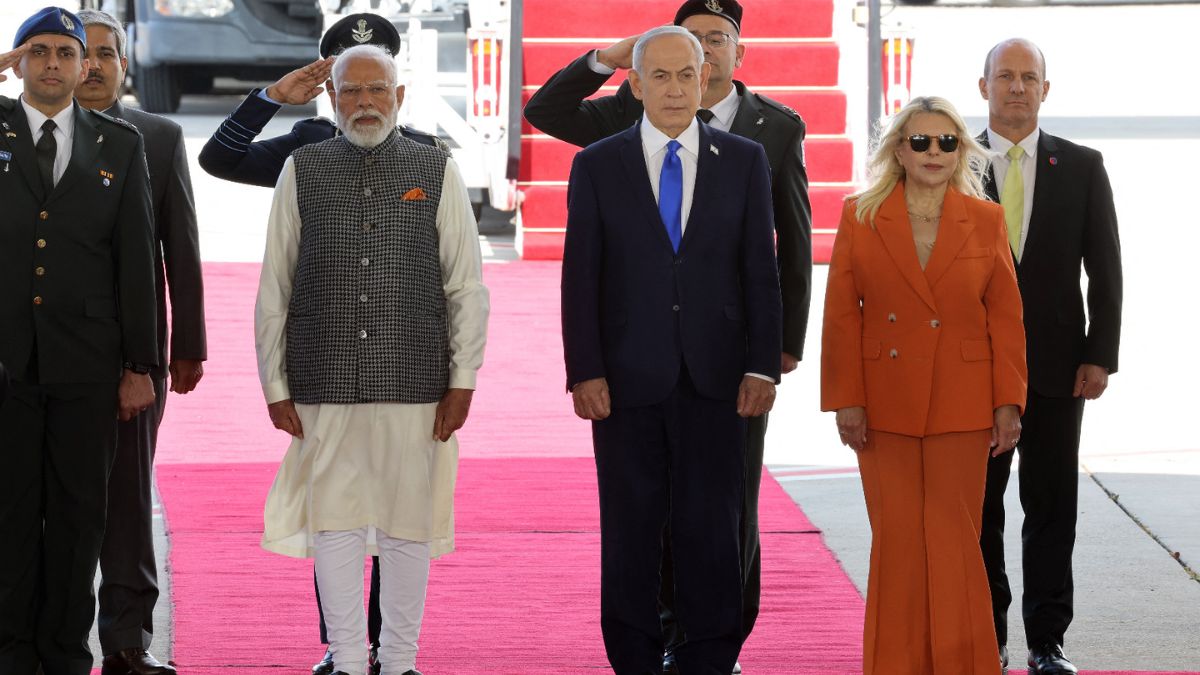 PM Modi Israel Visit LIVE: 2 दिन के दौरे पर इजरायल पहुंचे PM मोदी, खुद नेतन्याहू ने एयरपोर्ट से किया रिसीव