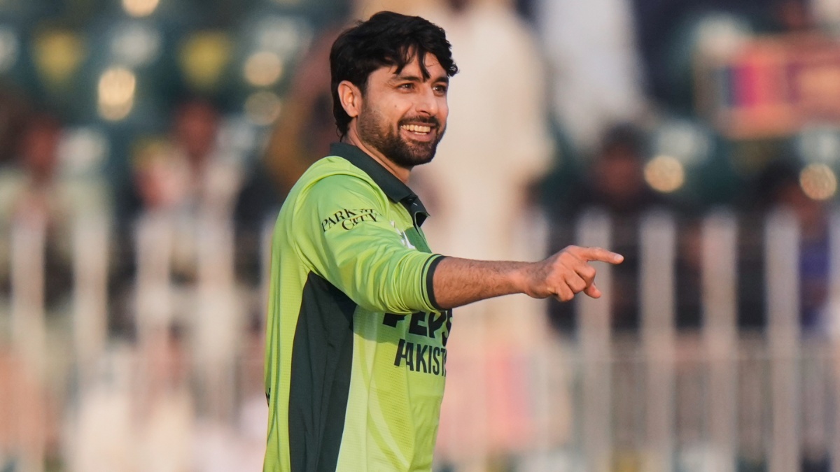 काव्या मारन ने जिस अबरार अहमद पर लुटा दिए करोड़ों, वो पाकिस्तानी टीम से हो गया बाहर