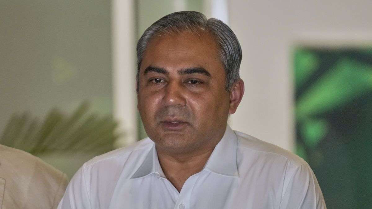 PSL छोड़ने वाले खिलाड़ियों को पाकिस्तान बोर्ड ने दी धमकी, लीगल एक्शन लेने की तैयारी में है PCB