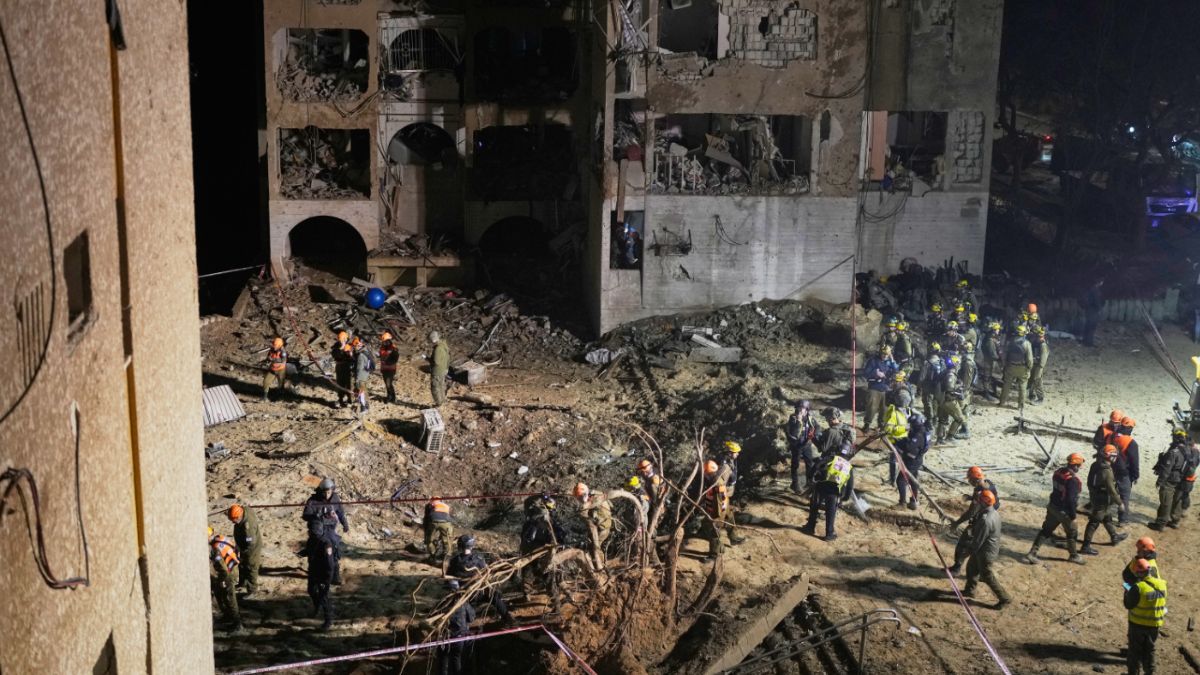 Israel Iran War LIVE: न्यूक्लियर रिसर्च सेंटर के पास ईरानी हमले का इजरायल ने दिया जवाब, तेहरान पर शुरू किया अटैक