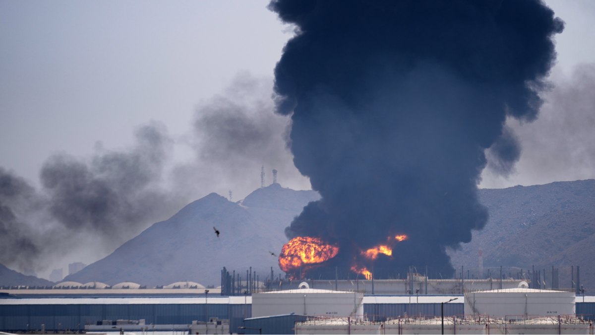 Live: अमेरिका और इजरायल के हमलों ने तेहरान में मचाई तबाही, 12,000 इमारतों को पहुंचा नुकसान