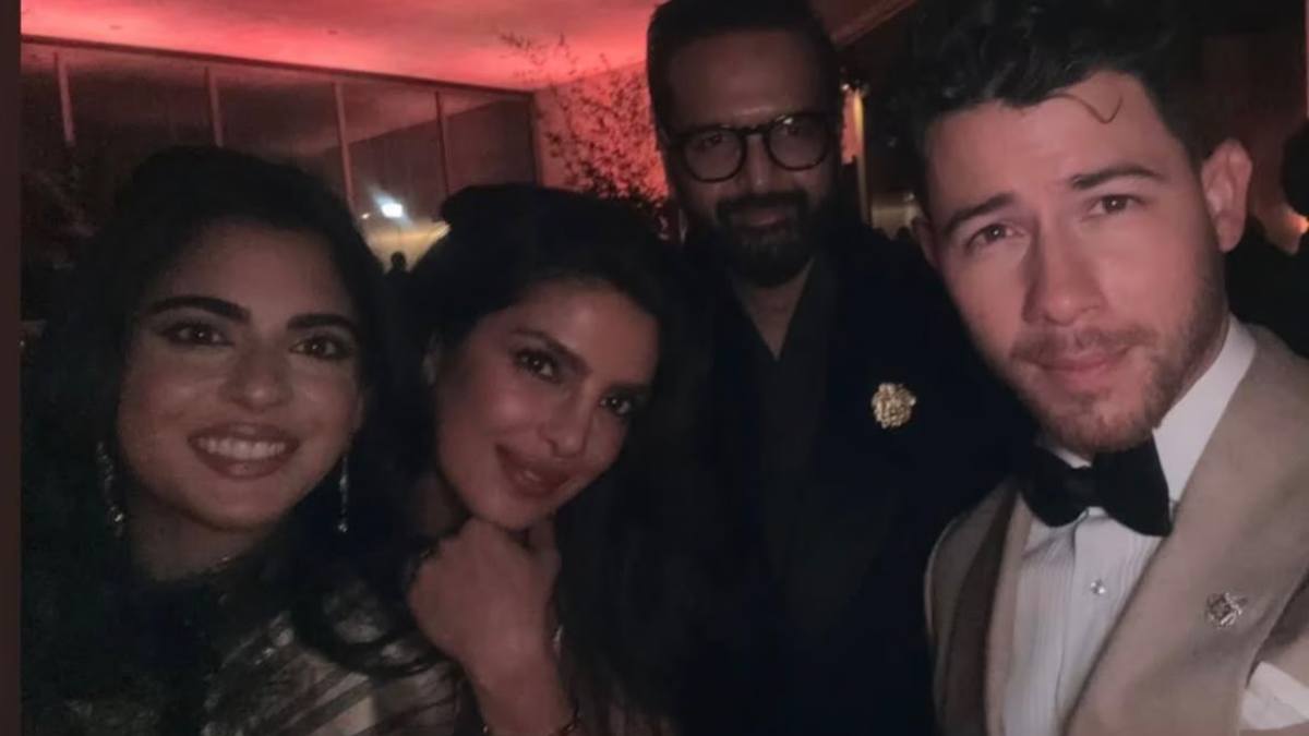 ऑस्कर की आफ्टर-पार्टी में छाई प्रियंका चोपड़ा और ईशा अंबानी की स्पेशल बॉन्ड, निक जोनस की सेल्फी में दिखी Inside झलक