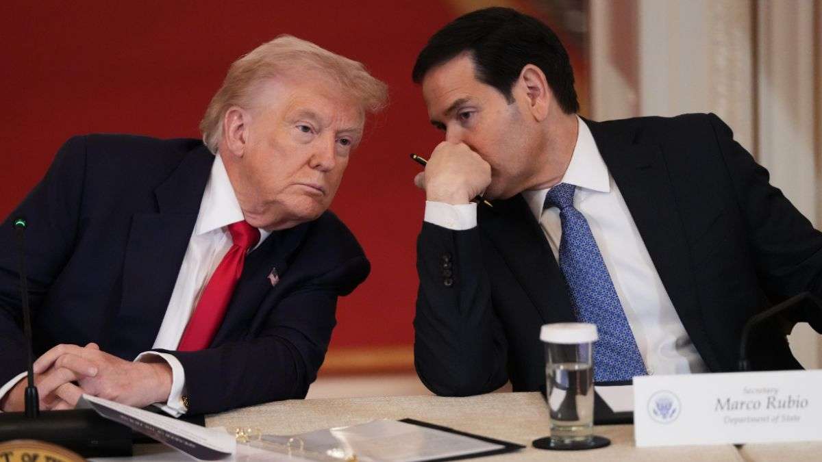 ईरान से जंग के बीच इस देश की सरकार बदलने की फिराक में अमेरिका, मार्को रूबियो ने ट्रंप के सामने किया खुलासा