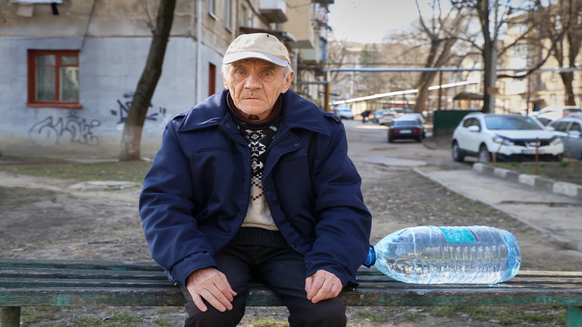 यूक्रेनी हाइड्रोपावर प्लांट पर रूसी हमले के बाद बिगड़े हालात, पड़ोसी देश मोल्दोवा में पानी के लिए मचा हाहाकार