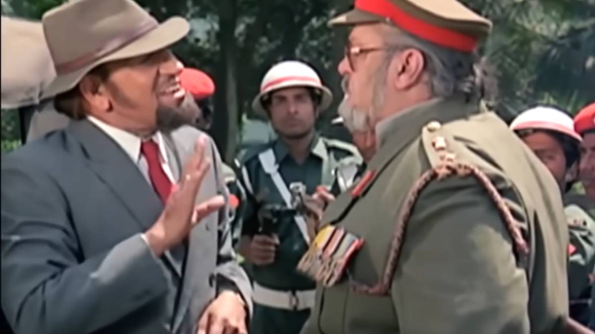 34 साल पहले आई बॉलीवुड की पहली सर्जिकल स्ट्राइक फिल्म, ब्लॉकबस्टर में थे 8 बड़े स्टार, रजनीकांत ने मारी थी ठोकर