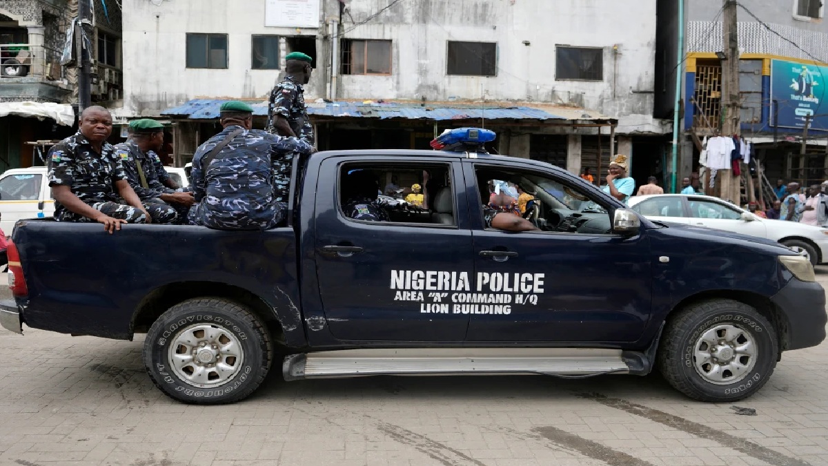 नाइजीरिया में इस्लामी आतंकियों की करतूर, महिलाओं और बच्चों को भी नहीं छोड़ा; जानें किया क्या