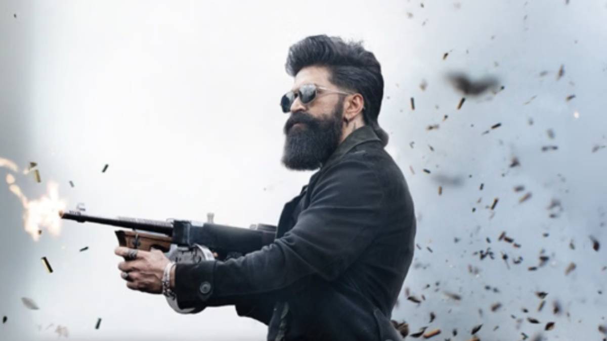 धुरंधर 2 की बॉक्स ऑफिस टक्कर से घबराए टॉक्सिक के मेकर्स? 1 महीना आगे बढ़ा दी रिलीज डेट