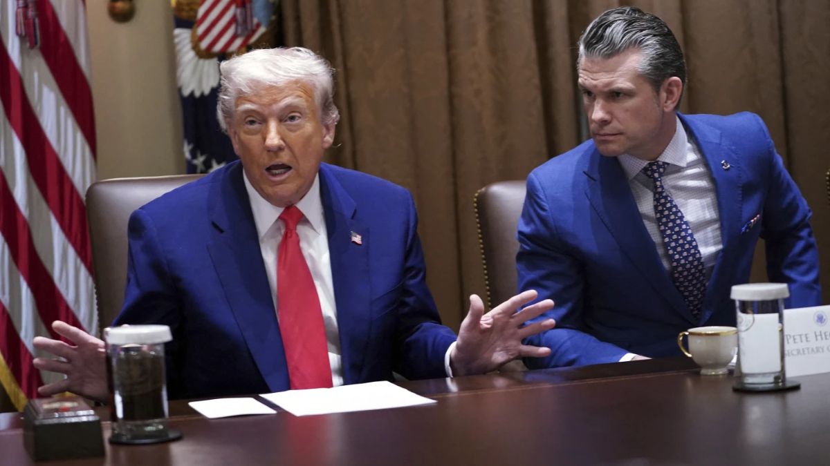 Iran US War: ट्रंप ने ईरान पर हमले के लिए अपने रक्षामंत्री पीट हेगसेथ को ठहराया दोषी, बोले तुमने ही कहा-"चलो कर देते हैं"