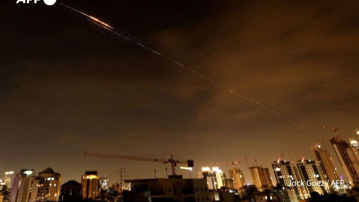 Israel US Iran War Update LIVE: इजरायल ने ईरान के 40 ठिकानों पर किया बड़ा हमला