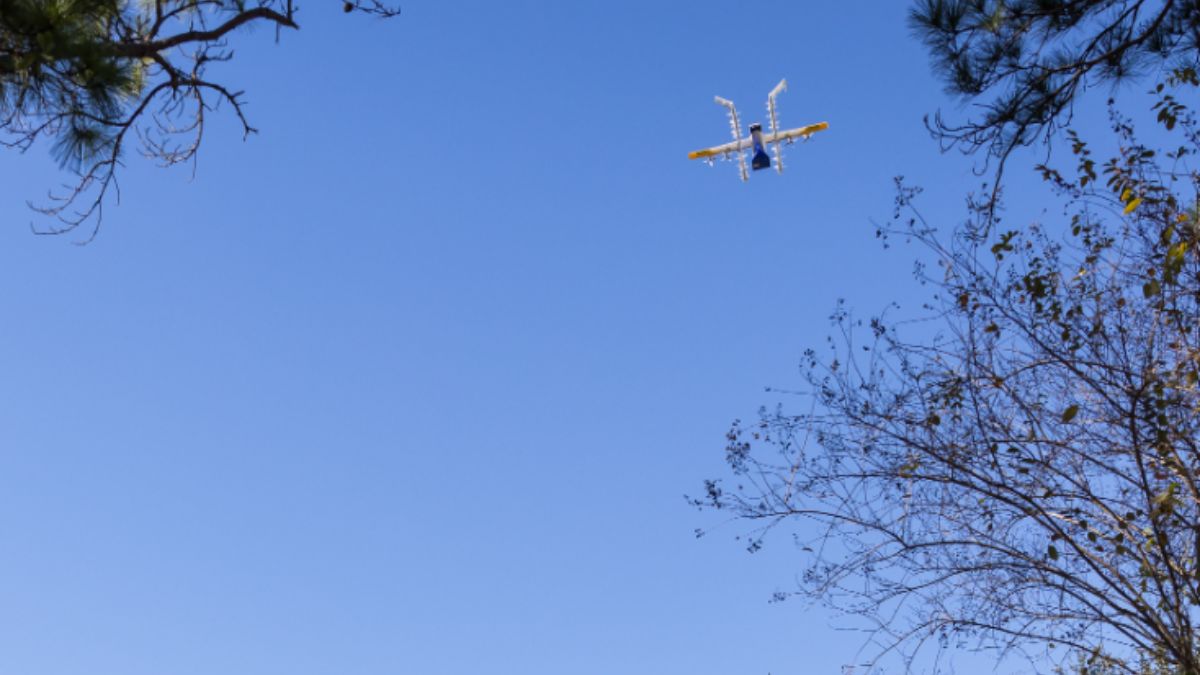 ईरान युद्ध के बीच अमेरिका पर ड्रोन हमले का खतरा! वॉशिंगटन में anti-drone लेजर हथियार तैनात करने पर विचार कर रहा पेंटागन