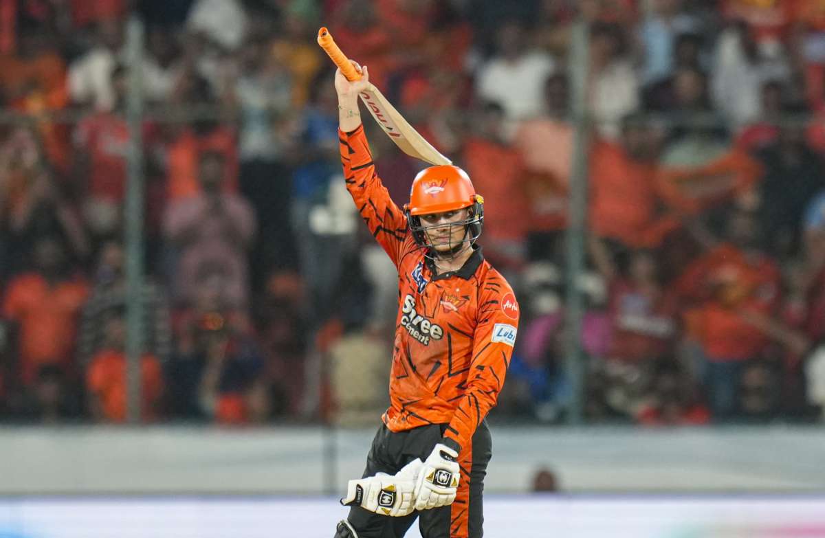 IPL Orange Cap: अभिषेक शर्मा ने जमाया ऑरेंज कैप पर कब्जा, टॉप-5 में वैभव सूर्यवंशी किस नंबर पर?