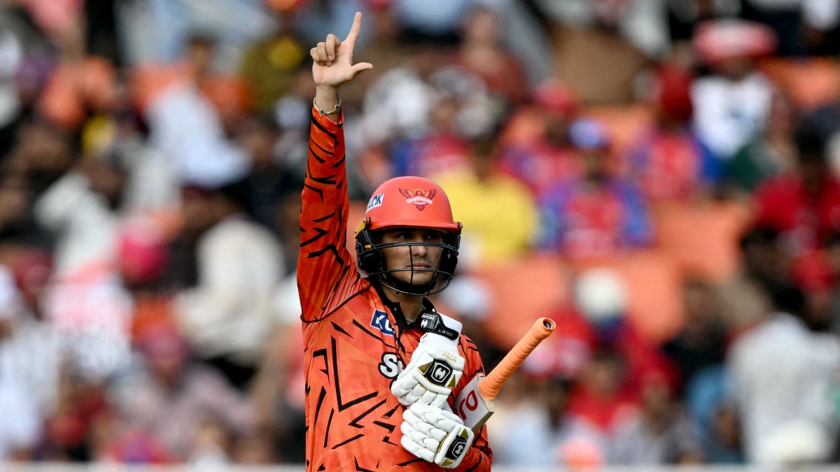 अभिषेक शर्मा ने पोलार्ड-पूरन को एक झटके में छोड़ा पीछे, IPL में इस मामले में बन गए नंबर-1 खिलाड़ी