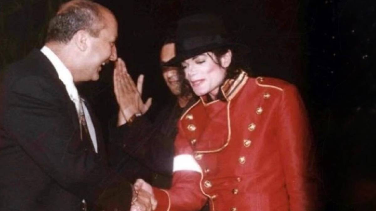 अनुपम खेर ने माइकल जैक्सन को दी श्रद्धांजलि, बायोग्राफी की रिलीज पर शेयर किया भावुक पोस्ट