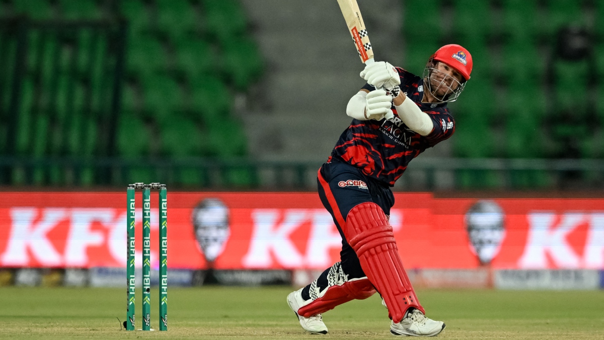 PSL के बीच आई बड़ी खबर, डेविड वॉर्नर शराब पीकर गाड़ी चलाने के आरोप में गिरफ्तार