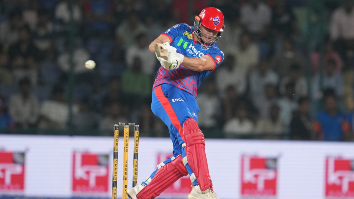 हीरो बनते बनते अचानक बन गया विलेन, बीच मैच में छोड़ा दिल्ली कैपिटल्स का साथ, फिर हार का सबसे बड़ा जिम्मेदार