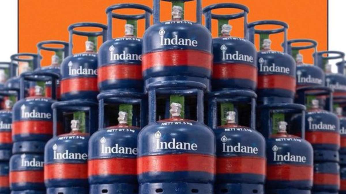 LPG Crisis: केंद्र ने 5Kg सिलेंडर को लेकर राज्य सरकारों को लिखा पत्र, कहा- वितरण को प्राथमिकता दें